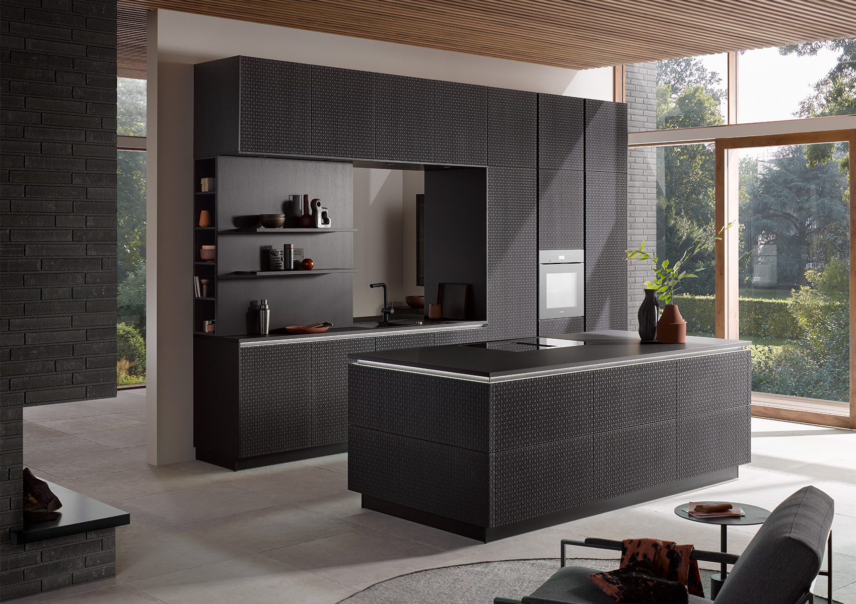 AV 6085 Black oak